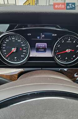 Седан Mercedes-Benz E-Class 2017 в 