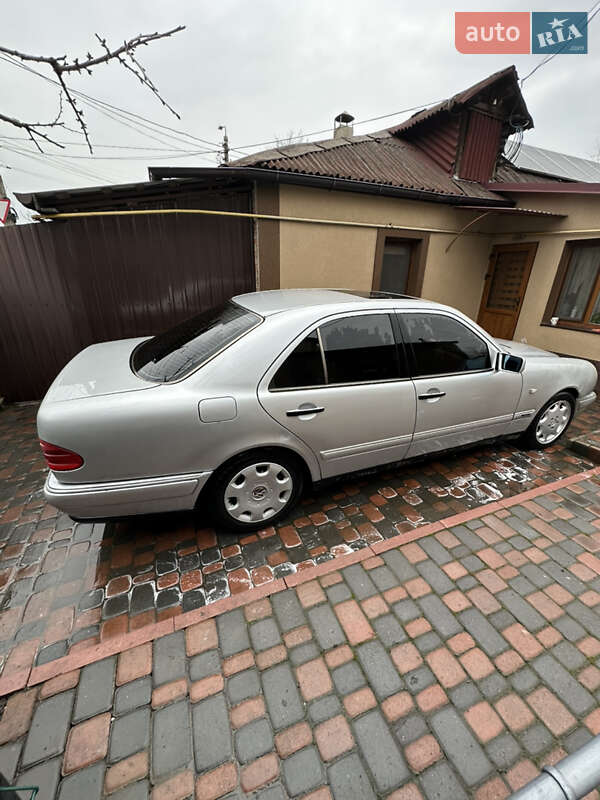 Седан Mercedes-Benz E-Class 1997 в Хмельницком