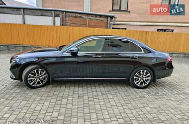 Седан Mercedes-Benz E-Class 2022 в 