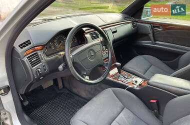Седан Mercedes-Benz E-Class 1998 в 