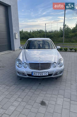 Седан Mercedes-Benz E-Class 2009 в Виноградові