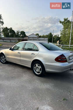 Седан Mercedes-Benz E-Class 2003 в Сарнах