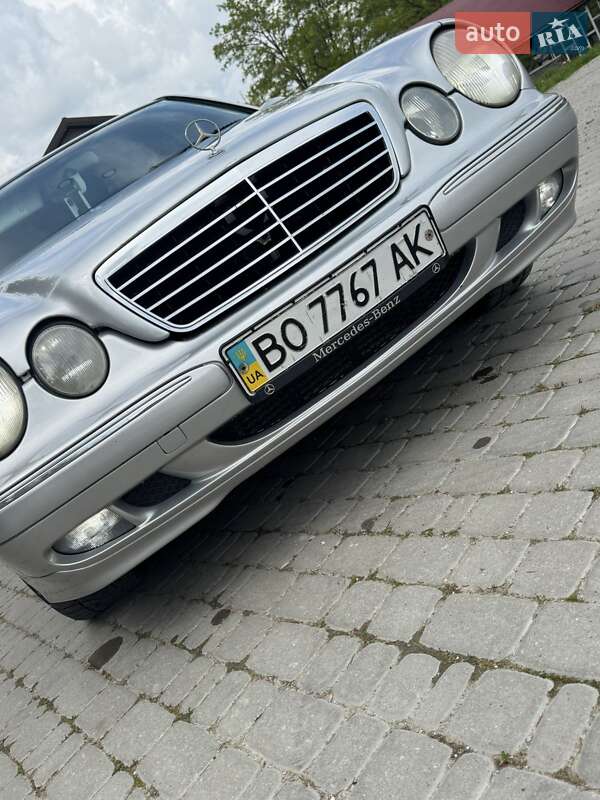 Седан Mercedes-Benz E-Class 2000 в Хоросткові