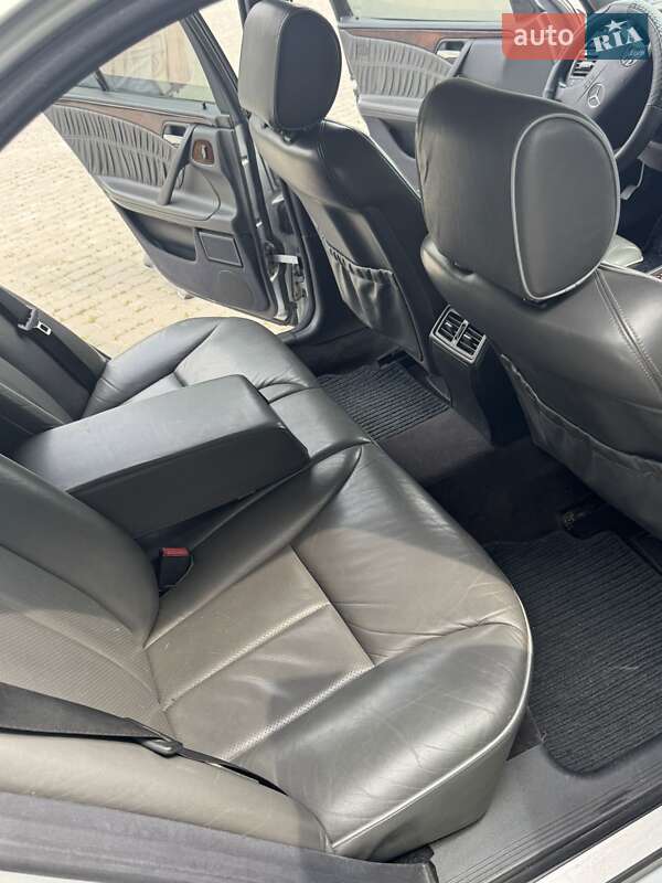 Седан Mercedes-Benz E-Class 2000 в Хоросткові