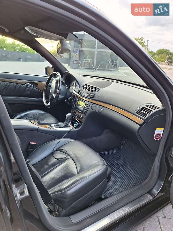 Седан Mercedes-Benz E-Class 2006 в Долине