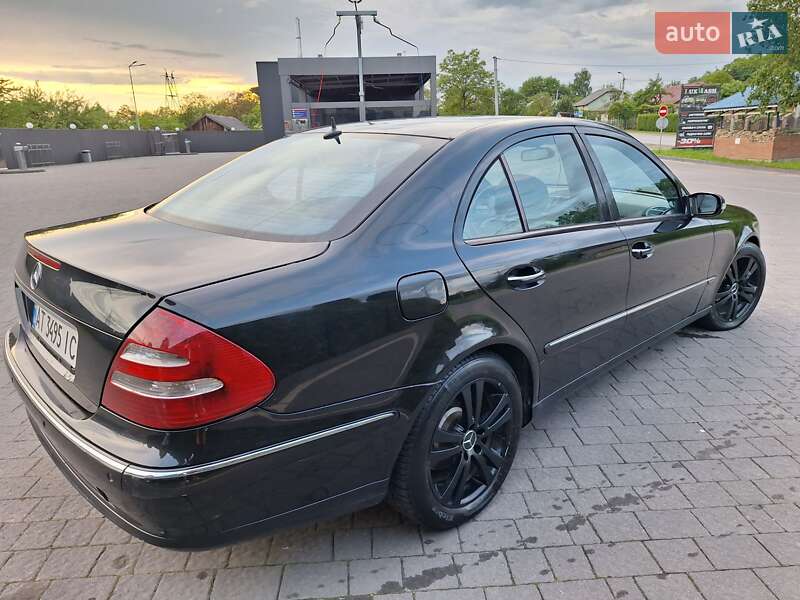 Седан Mercedes-Benz E-Class 2006 в Долине