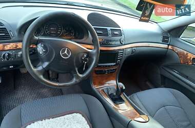 Седан Mercedes-Benz E-Class 2003 в 