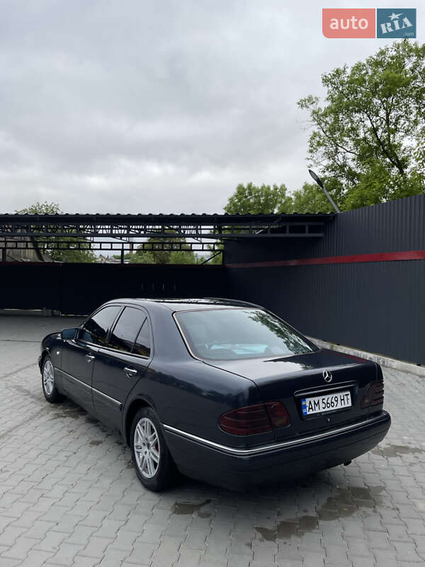 Седан Mercedes-Benz E-Class 1998 в Полонном фото 5 Седан Mercedes-Benz E-Class 1998 в Полонном