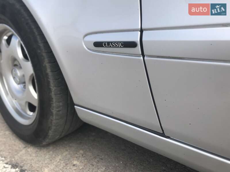 Седан Mercedes-Benz E-Class 2004 в Рівному