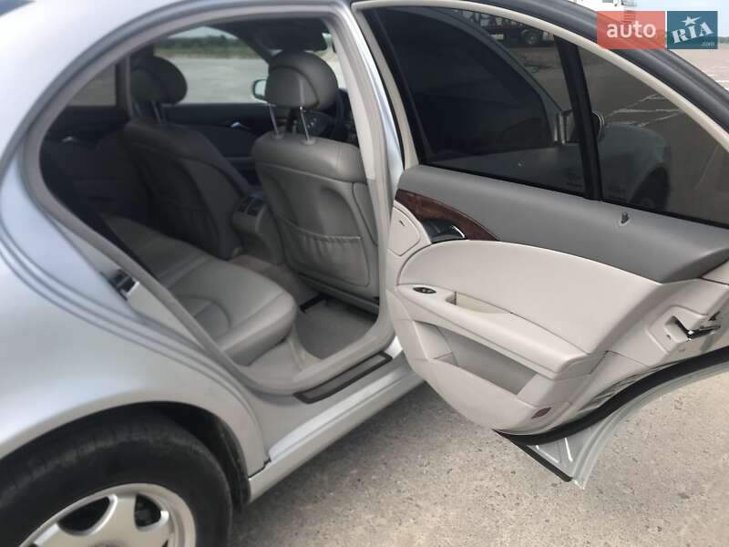Седан Mercedes-Benz E-Class 2004 в Рівному