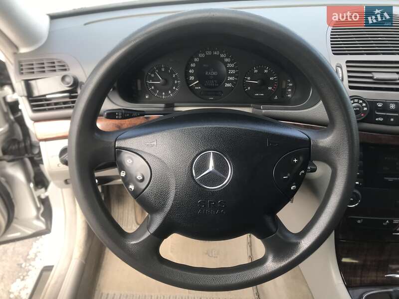 Седан Mercedes-Benz E-Class 2004 в Рівному
