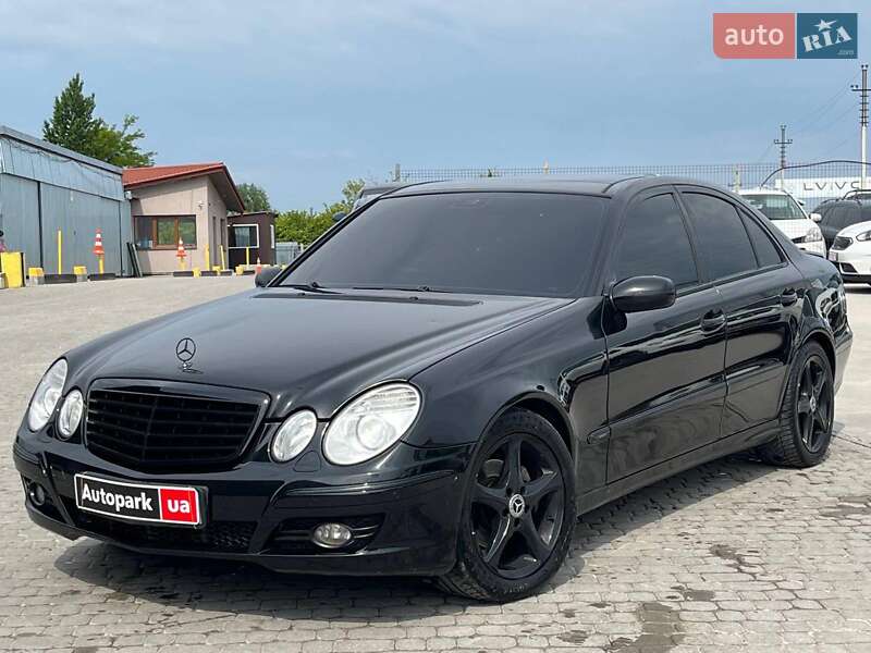 Седан Mercedes-Benz E-Class 2005 в 