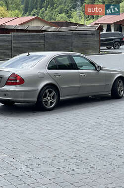 Седан Mercedes-Benz E-Class 2003 в 