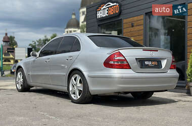 Седан Mercedes-Benz E-Class 2002 в 