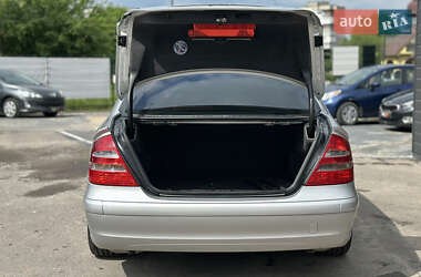 Седан Mercedes-Benz E-Class 2002 в 