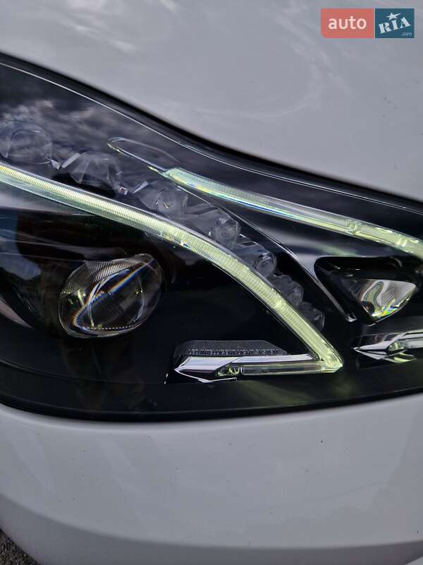Седан Mercedes-Benz E-Class 2013 в Києві