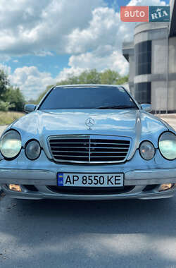 Седан Mercedes-Benz E-Class 2000 в Запоріжжі