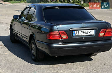 Седан Mercedes-Benz E-Class 1996 в 