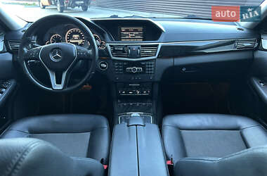 Седан Mercedes-Benz E-Class 2012 в 