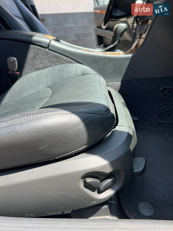 Седан Mercedes-Benz E-Class 2003 в Виннице