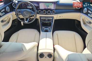 Седан Mercedes-Benz E-Class 2017 в 