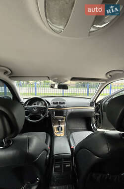 Седан Mercedes-Benz E-Class 2008 в 