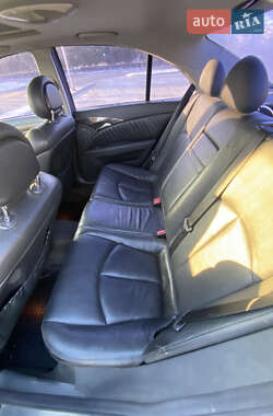 Седан Mercedes-Benz E-Class 2003 в 