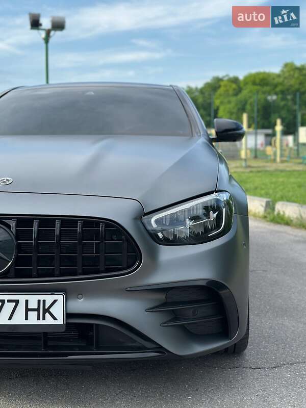 Седан Mercedes-Benz E-Class 2023 в Александрие