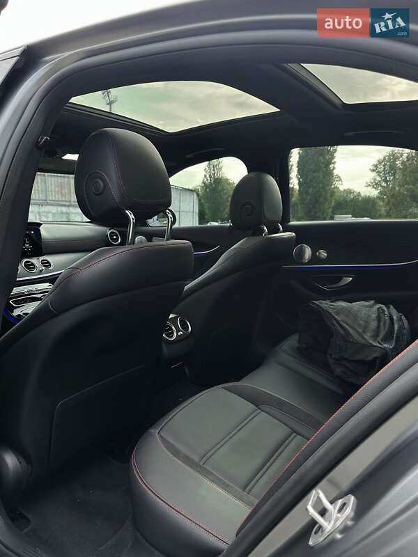 Седан Mercedes-Benz E-Class 2023 в Александрие