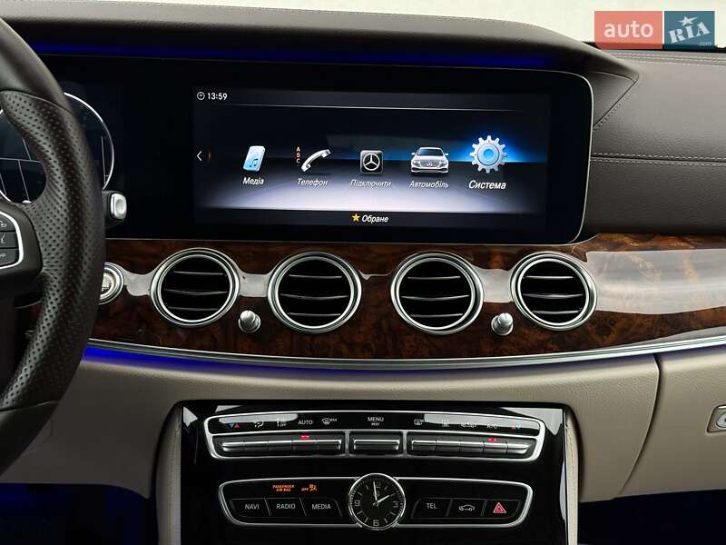 Седан Mercedes-Benz E-Class 2017 в Луцке