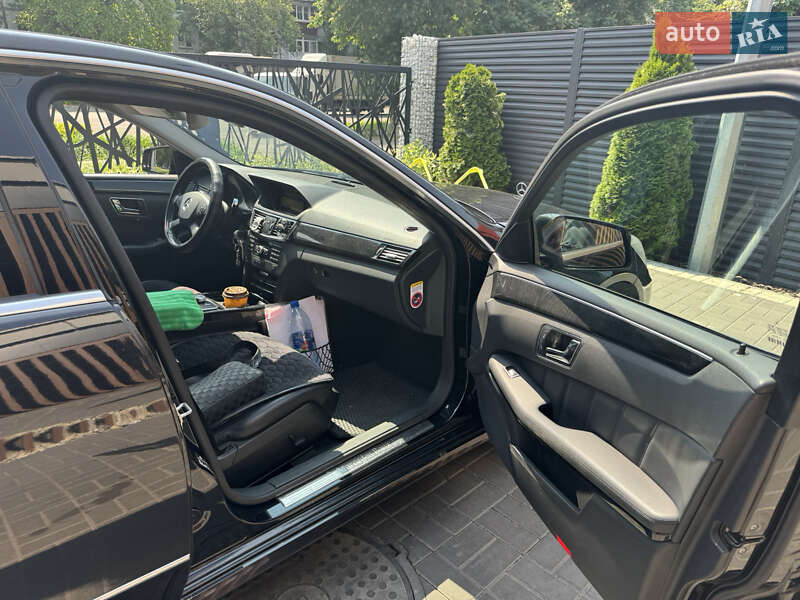 Седан Mercedes-Benz E-Class 2011 в Черкассах