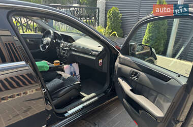 Седан Mercedes-Benz E-Class 2011 в 