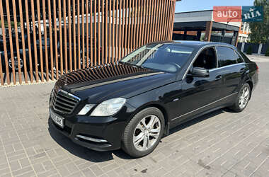 Mercedes-Benz E-Class 2011 Mercedes-Benz E-Class 2011