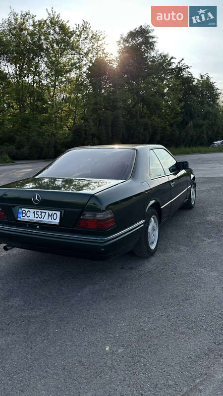 Купе Mercedes-Benz E-Class 1996 в Львове