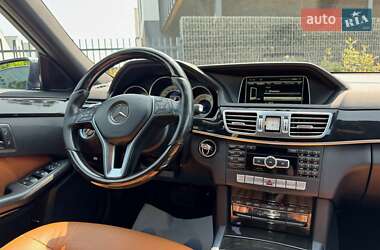 Седан Mercedes-Benz E-Class 2013 в 