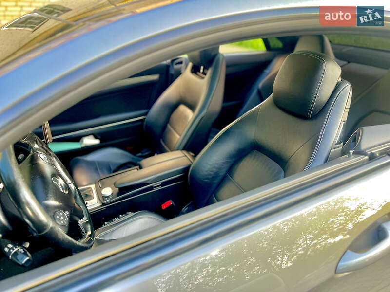 Купе Mercedes-Benz E-Class 2009 в Самборе