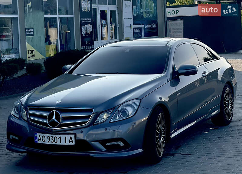 Купе Mercedes-Benz E-Class 2009 в Самборе