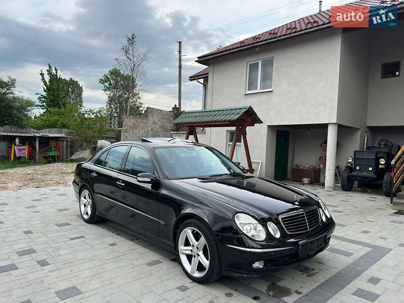 Mercedes-Benz E-Class 2004