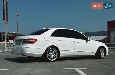 Седан Mercedes-Benz E-Class 2012 в 