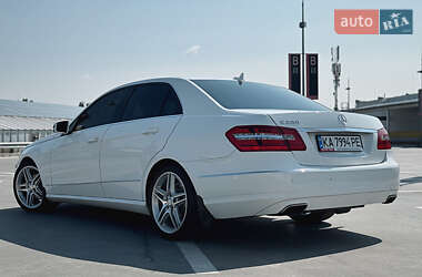 Седан Mercedes-Benz E-Class 2012 в 