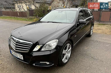 Универсал Mercedes-Benz E-Class 2010 в 