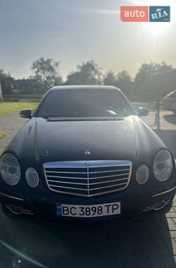 Седан Mercedes-Benz E-Class 2006 в Львове