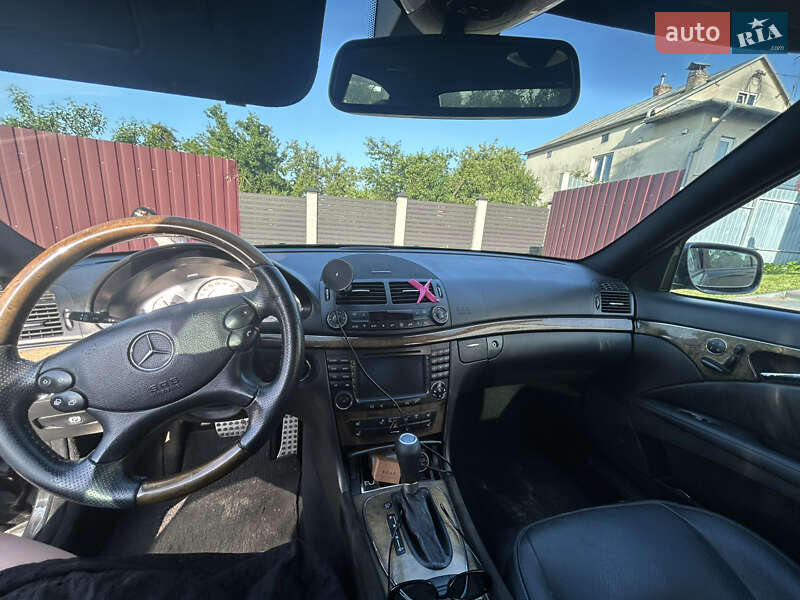 Седан Mercedes-Benz E-Class 2006 в Львові