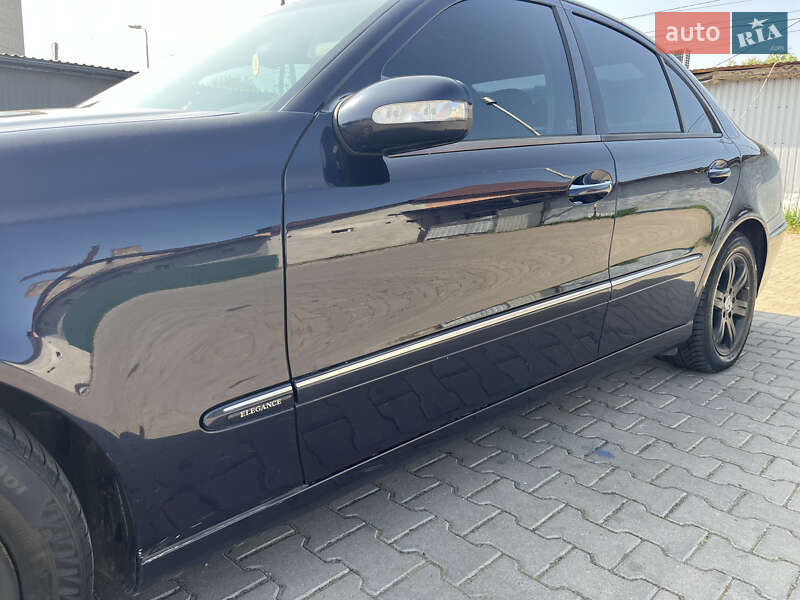 Седан Mercedes-Benz E-Class 2004 в Сокале