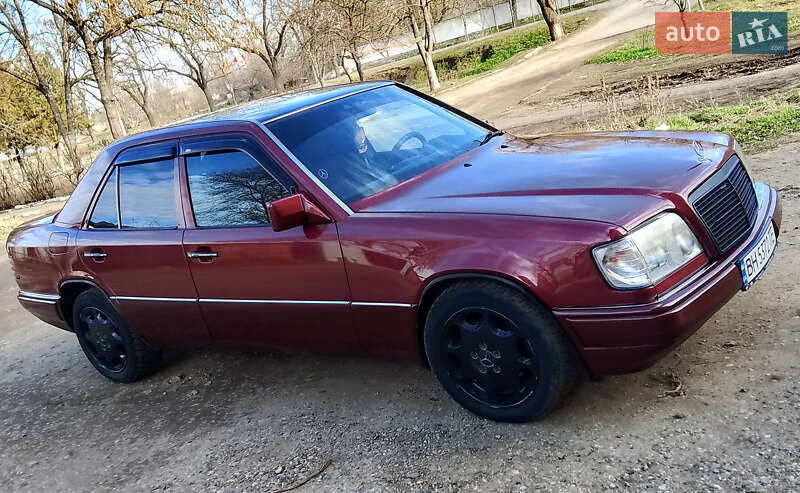 Седан Mercedes-Benz E-Class 1994 в Болграде