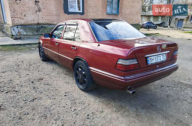 Седан Mercedes-Benz E-Class 1994 в 