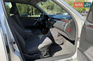 Седан Mercedes-Benz E-Class 2001 в 