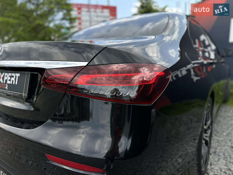 Седан Mercedes-Benz E-Class 2020 в Киеве