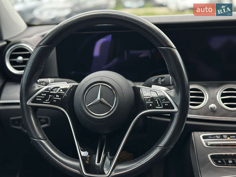 Седан Mercedes-Benz E-Class 2020 в Киеве