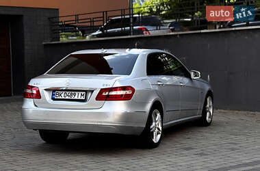 Седан Mercedes-Benz E-Class 2009 в 